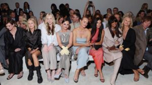 Cómo funciona el 'front row' de los desfiles de moda? ¿Quién lo ocupa?