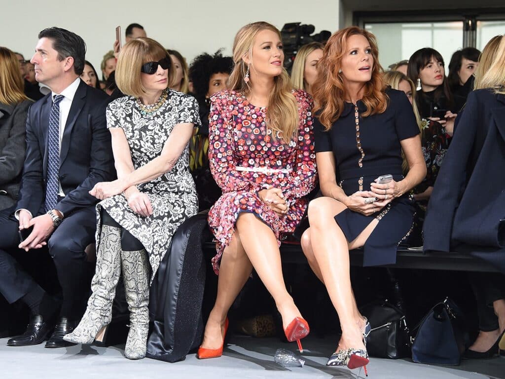 Protocolo esnob: 10 normas de etiqueta para un front row | Vanity Fair